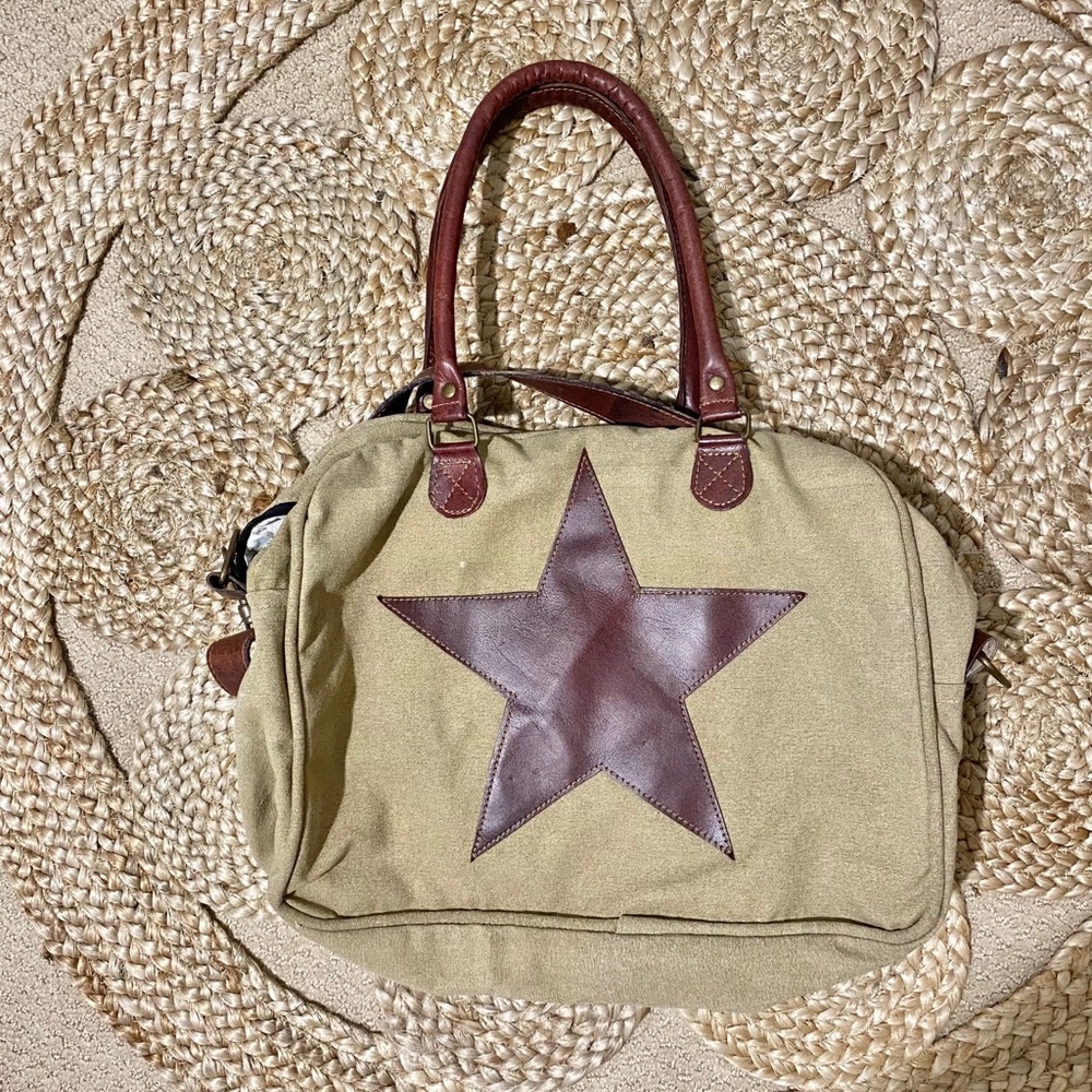 Unbranded | Canvas Tote/Weekender Bag